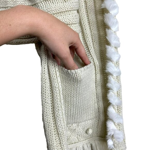 Jessica‎ Simpson Tan/White Faux Fur Cable Knit Scarf Vest Cardigan Size Medium - Picture 9 of 12